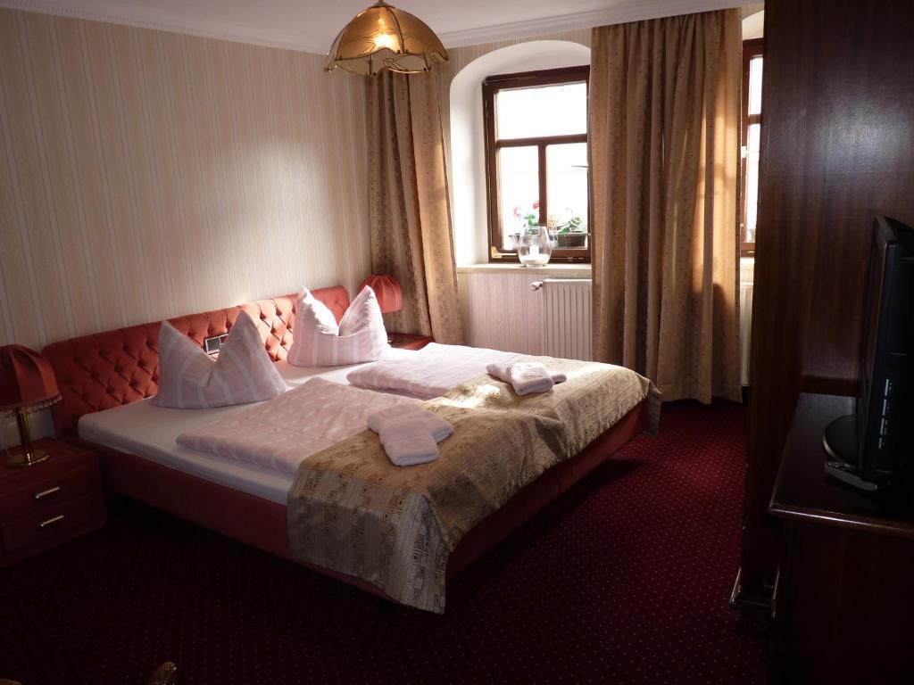 Hotel Zur Traube Freyburg Kamer foto