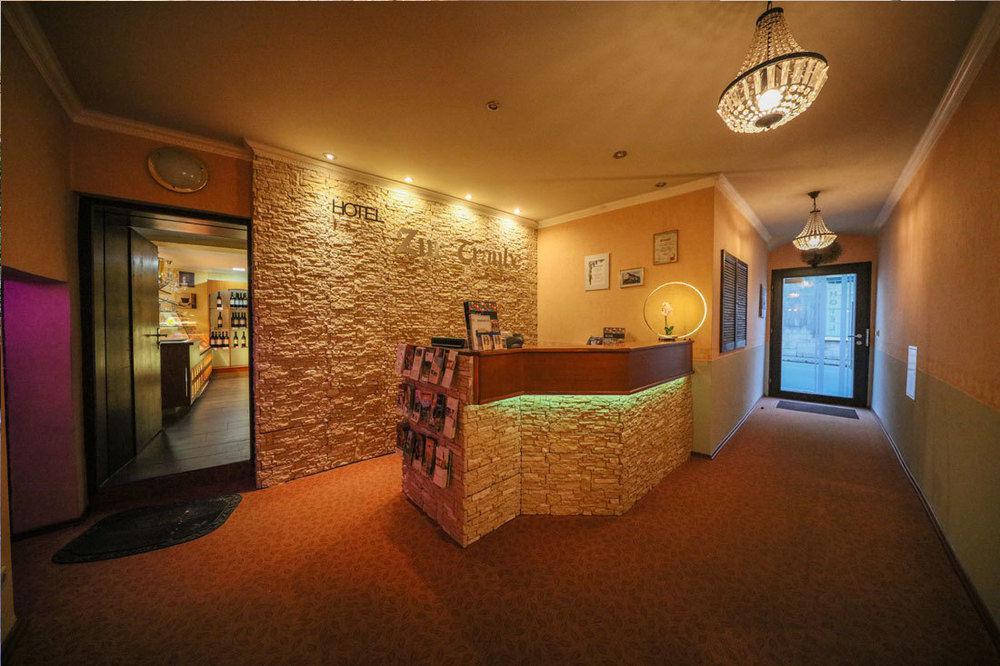 Hotel Zur Traube Freyburg Buitenkant foto
